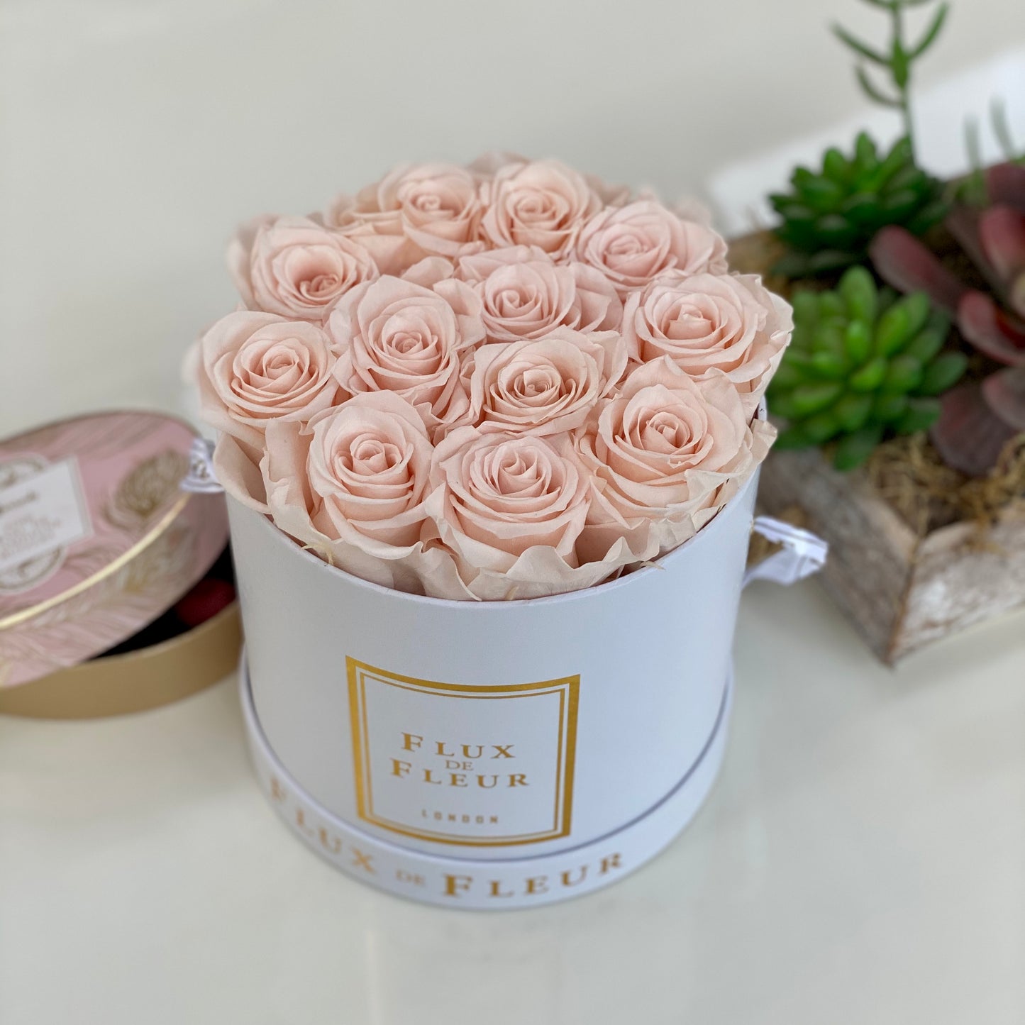 Infinity De Fleur Round