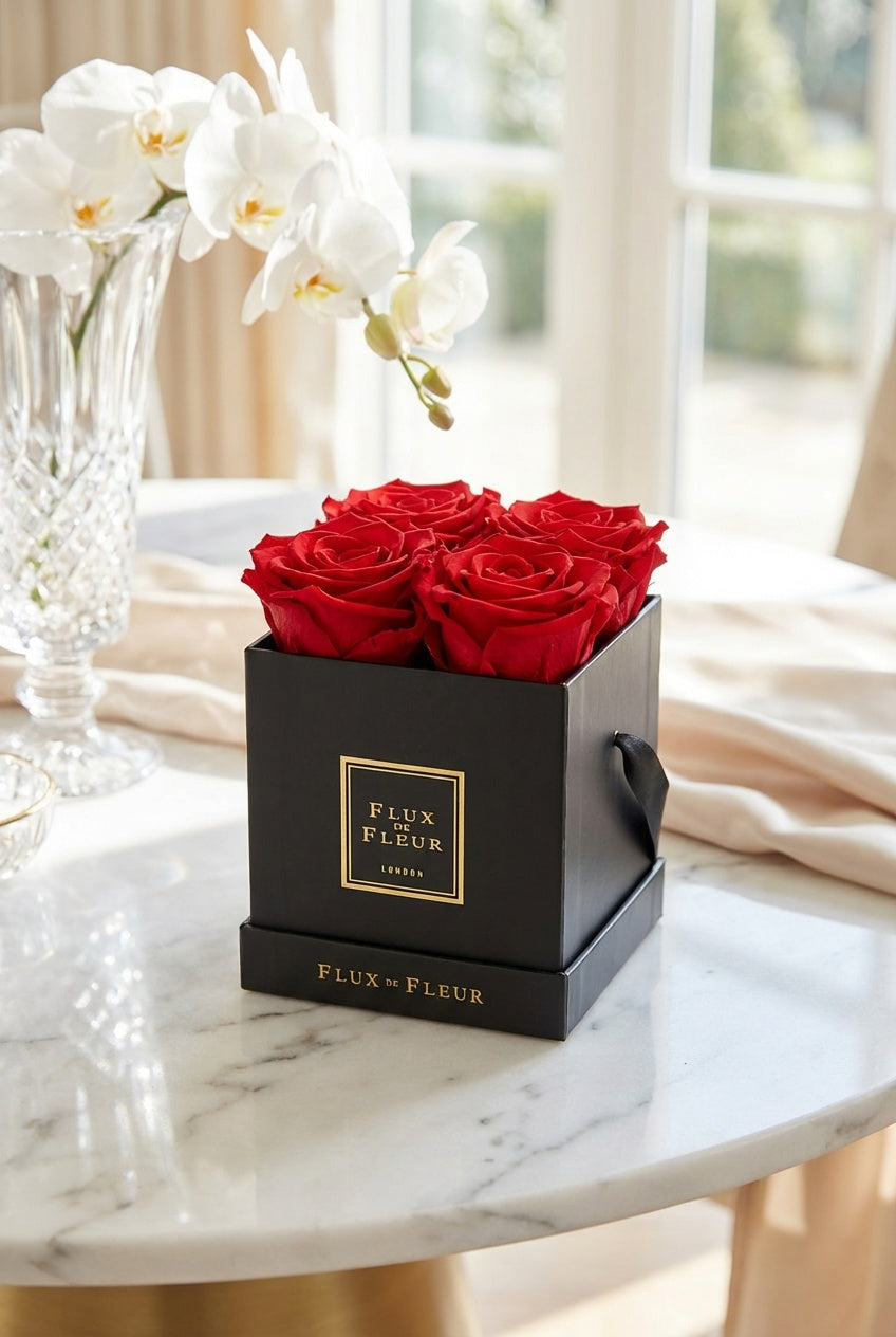 Infinity De Small - Red Roses In A Box