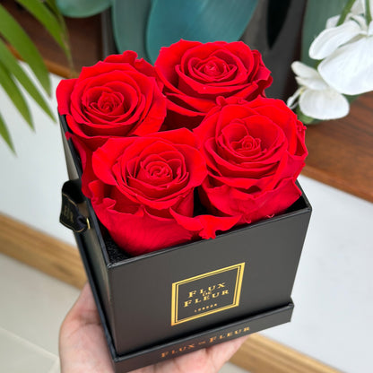 Infinity De Small - Red Roses In A Box