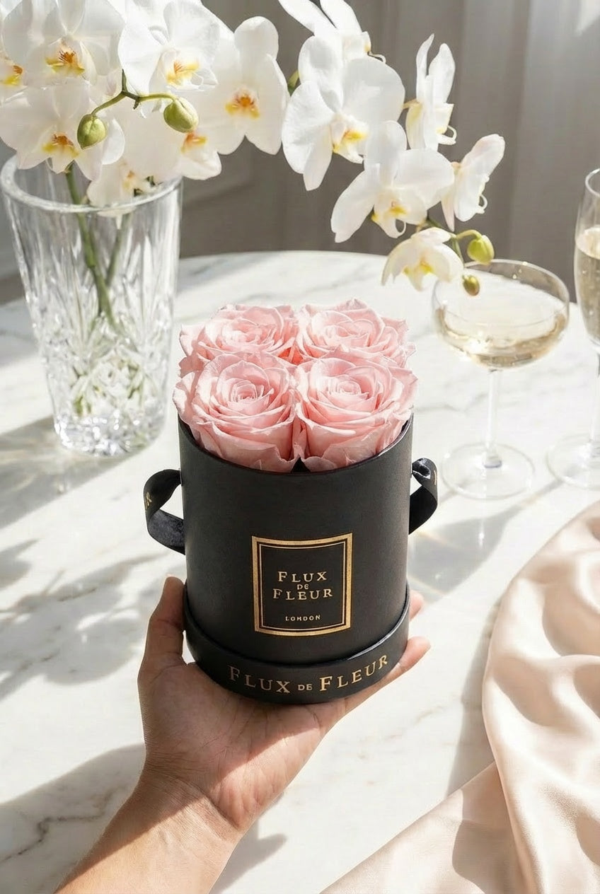 Infinity De Small Round - Roses In A Box