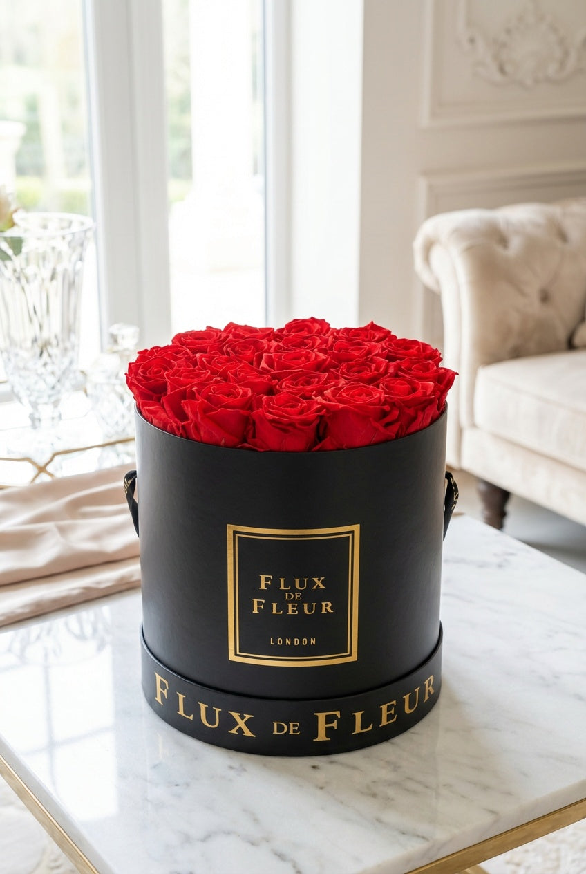 Infinity De Fleur Round - Red Roses