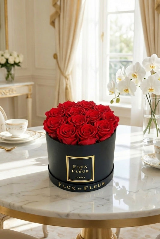 Infinity De Fleur Round - Red Roses