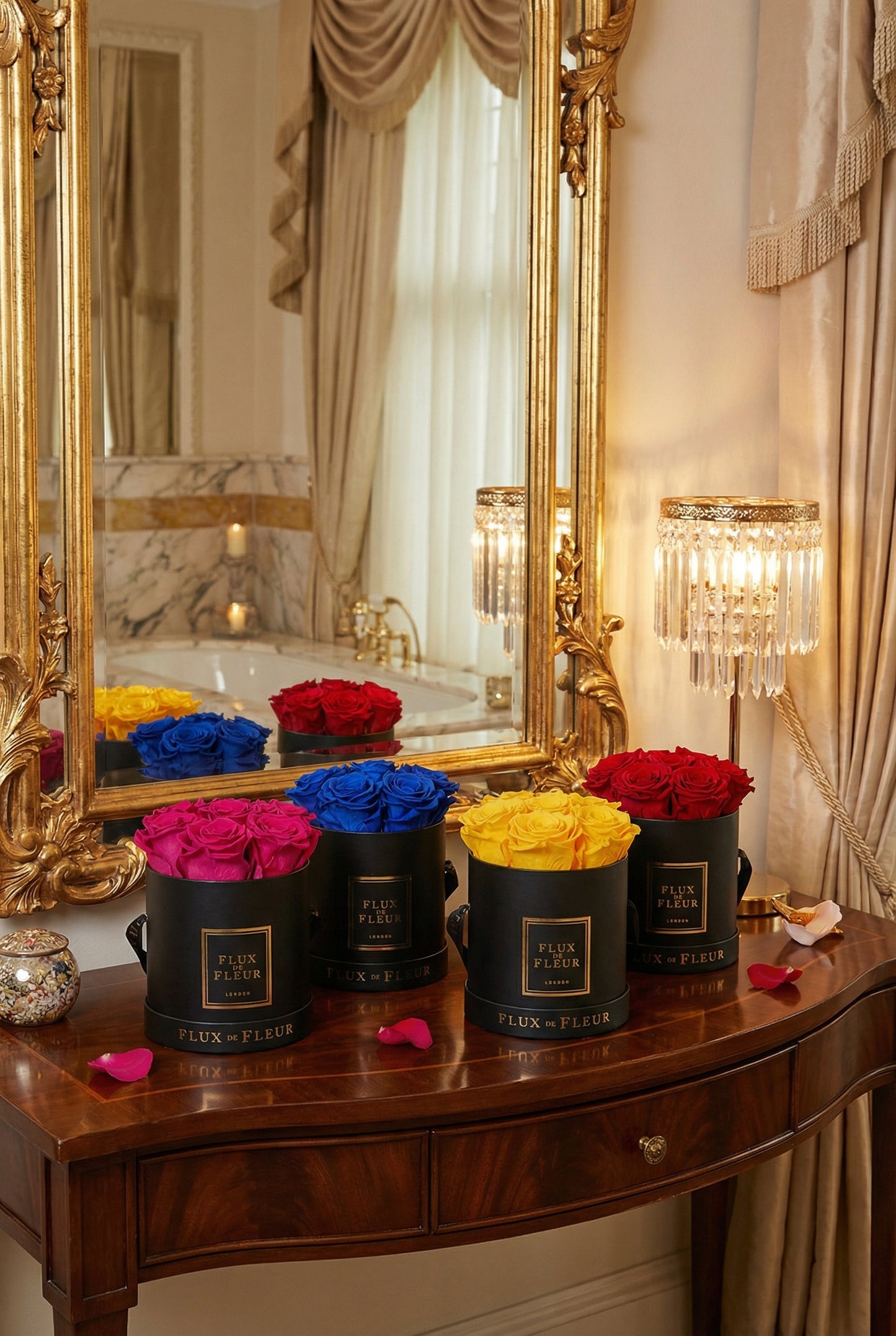 Infinity De Small Round - Roses In A Box