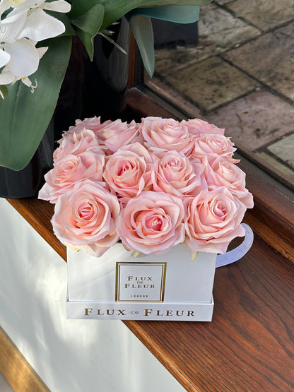 Forever De Fleur Square