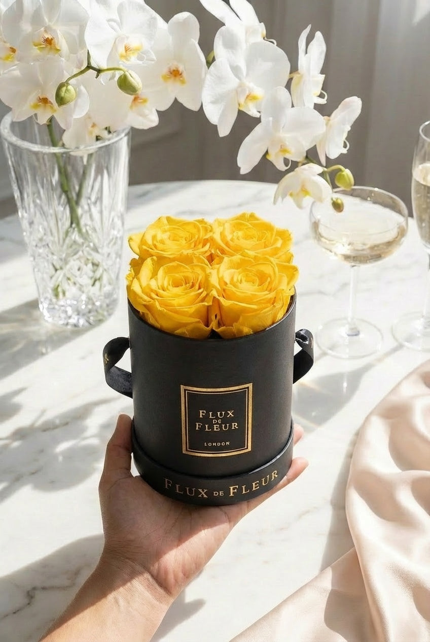 Infinity De Small Round - Roses In A Box